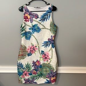 Jennifer Lopez size medium sleeveless dress